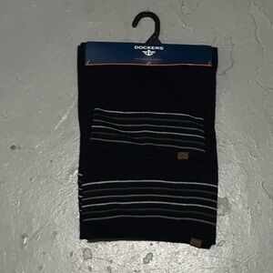 DOCKERS Maximum Warmth Navy Striped Hat & Scarf Set One Size NWT